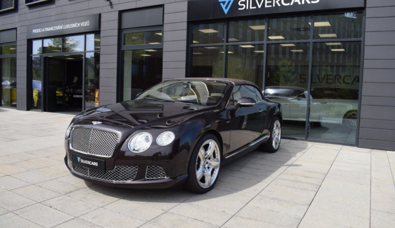 galerie: Showroom Silvercars